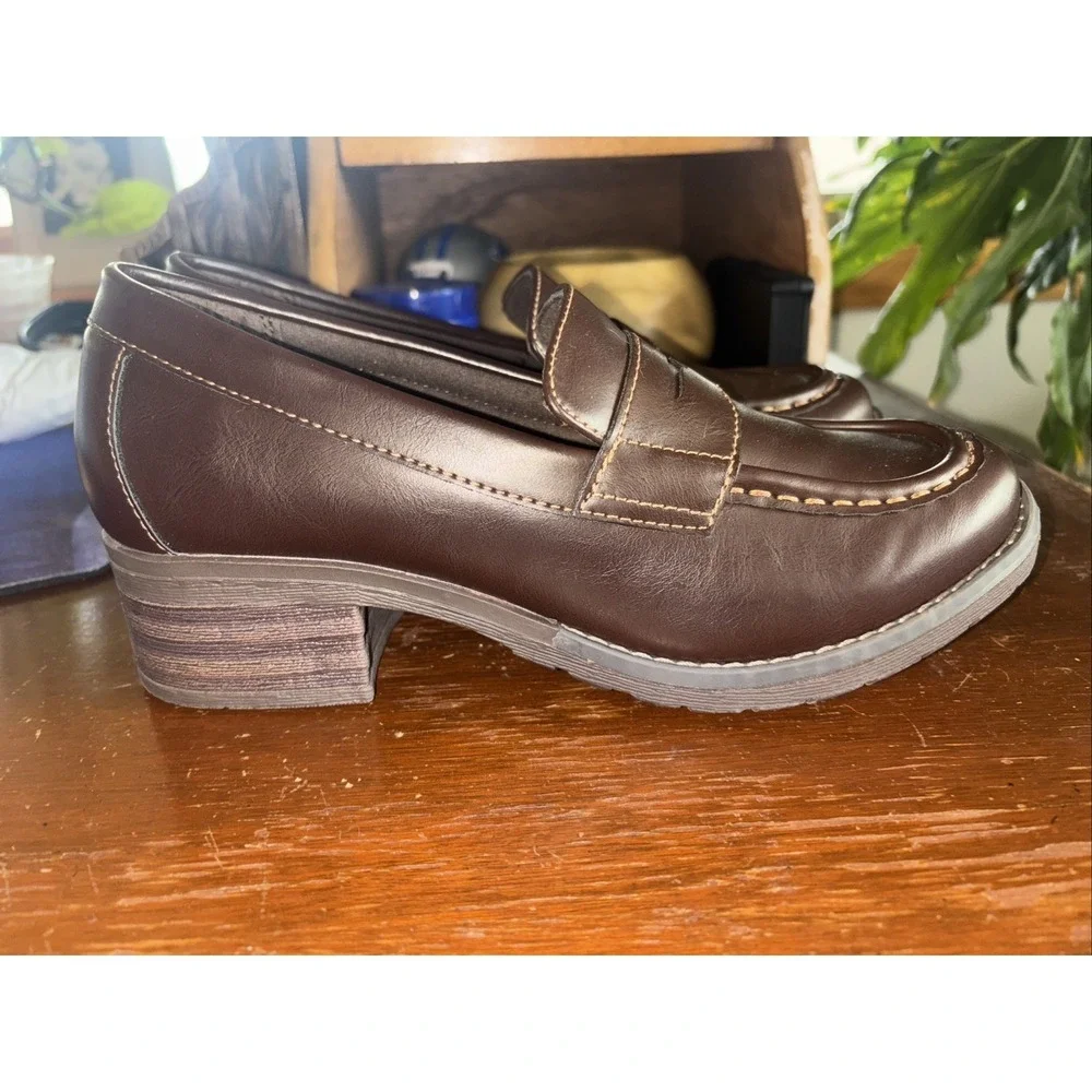 Eastland Holly Penny Loafer Brown Platform Block Heel Size 8.5 - Picture 2 of 7